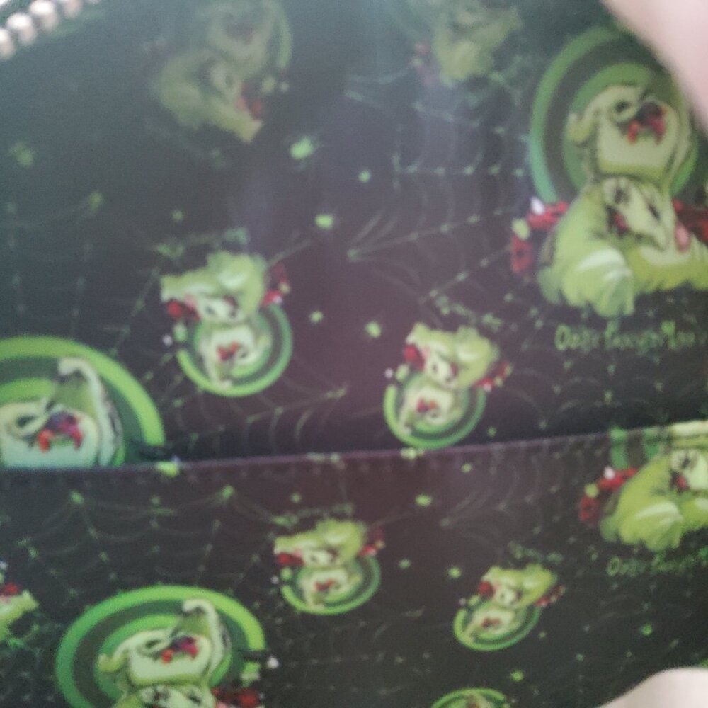NIGHTMARE BEFORE CHRISTMAS OOGIE BOOGIE GLOWS BACKPACK RETIRED NWT - Picture 7 of 12
